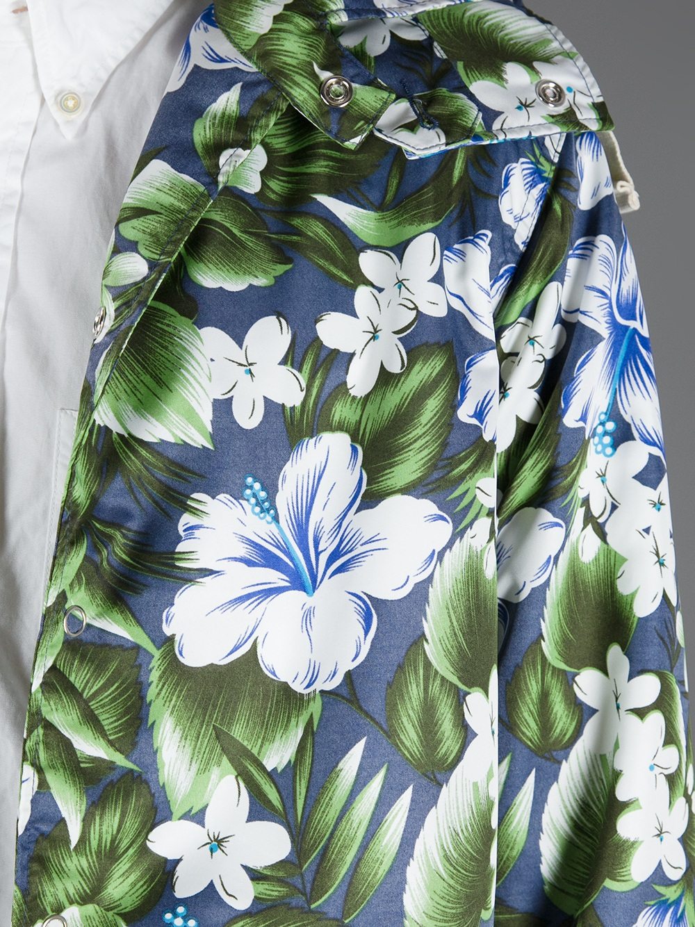Hawaiian-Print-Hooded-Jacket-Engineered-Floral-Print-FarFetch-Close