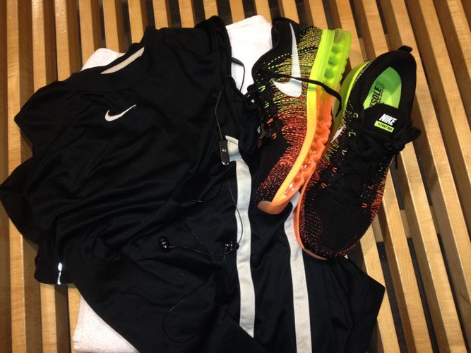 Nike_Flyknit_Air_Max_mens_orange_green_black_gym_bench