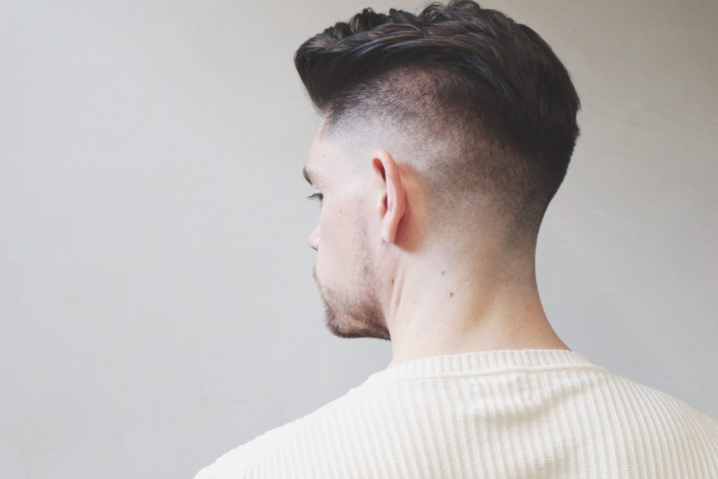 skin-fade-haircut-side-pomp-hairstyle-how-to