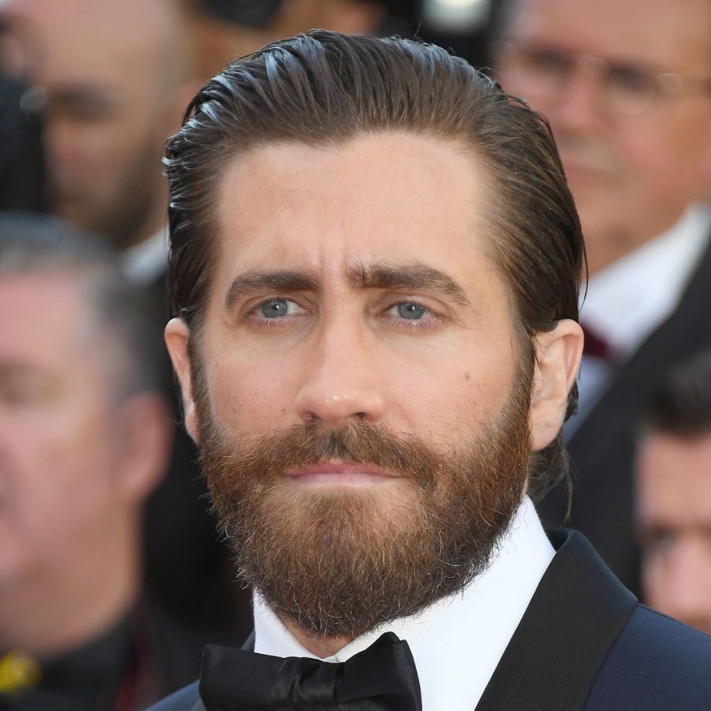 jake-gyllenhaal-patchy-beard-fix-hack-hairstyle-haircut-man-for-himself-1.jpg
