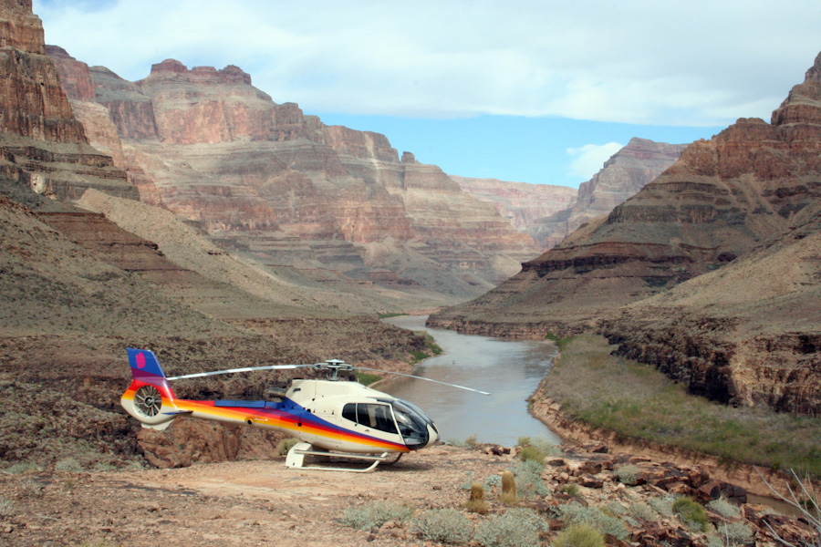 top-10-experiences-for-men-helicopter-man-for-himself