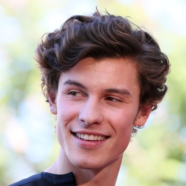 Shawn Mendes: Long Curly Hairstyle