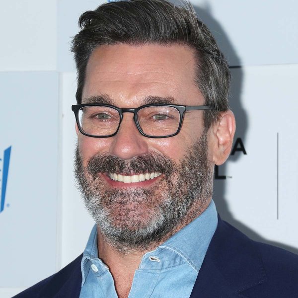 Jon-Hamm-Quiff-With-Short-Back-and-Sides-+-Side-Parting-mens-hairstyle-man-for-himself-ft