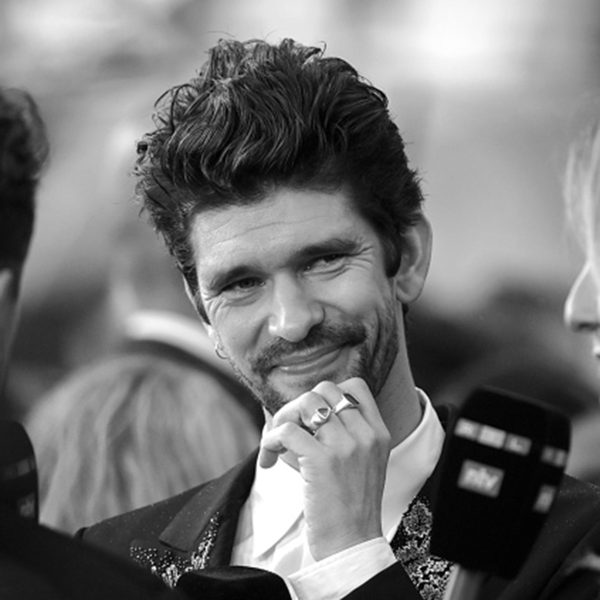 ben-whishaw-wavy-quiff-for-thick-hair-mens-hairstyle-man-for-himself-ft