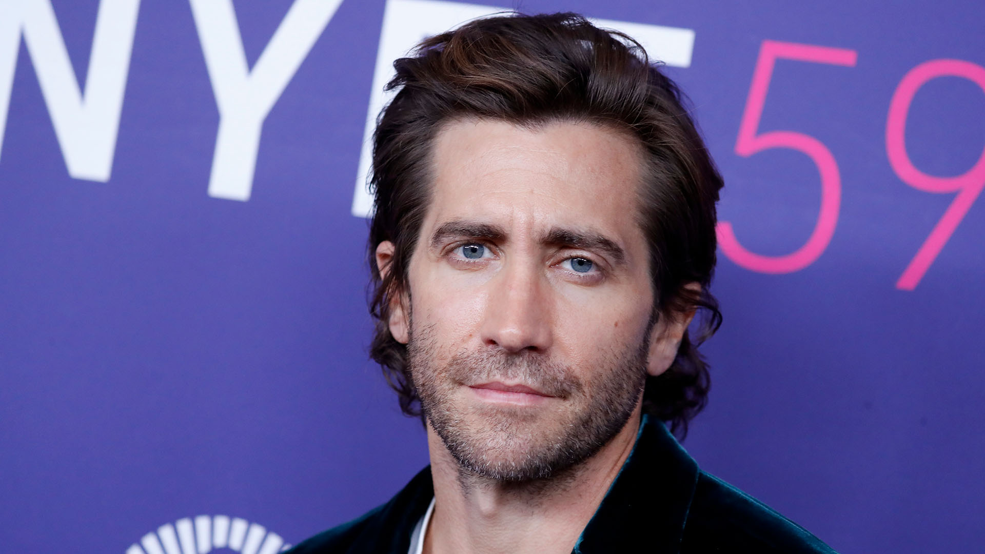 Jake Gyllenhaal: Mid-Length Swept Back Hairstyle | Man For Himself