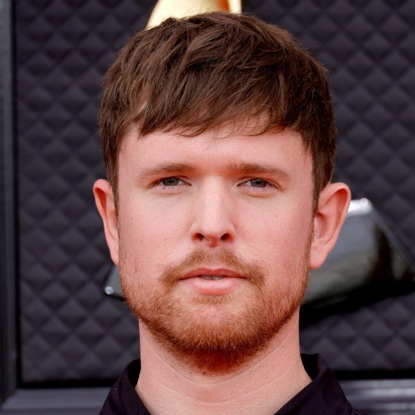 james-blake-textured-haircut-with-fringe-hairstyle-haircut-man-for-himself-ft.jpg