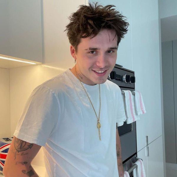 brooklyn-beckham-messy-textured-hairstyle-haircut-man-for-himself-ft.jpg