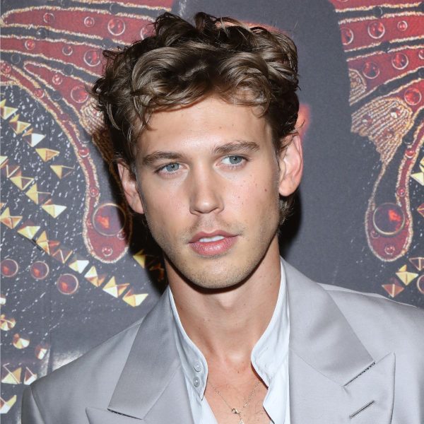 austin-butler-soft-wavy-mullet-hairstyle-haircut-man-for-himself-ft.jpg