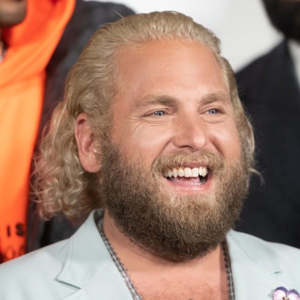 jonah-hill-slicked-back-bleached-blonde-hair-hairstyle-haircut-man-for-himself-ft.jpg