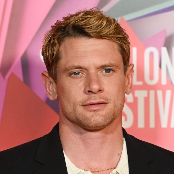 Jack O’Connell: Highlighted, Textured Hairstyle
