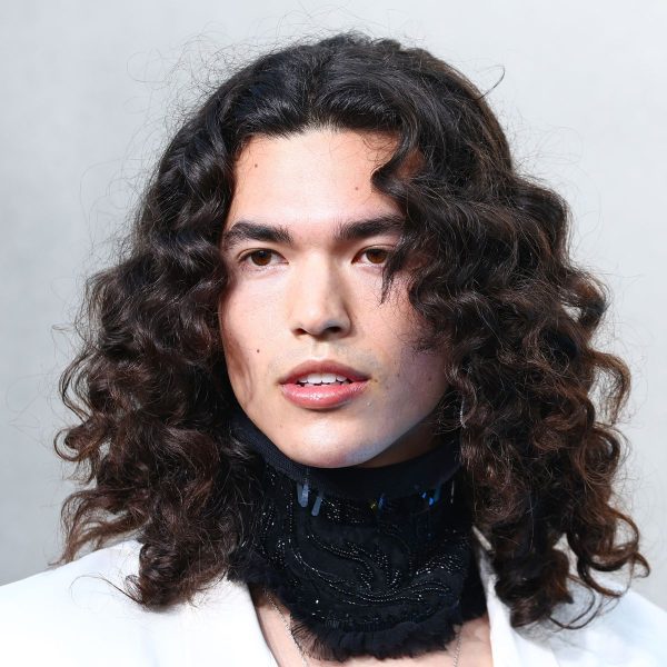 conan-gray-long-curly-hair-hairstyle-haircut-man-for-himself-ft.jpg