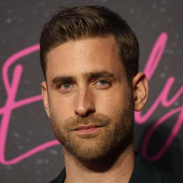 oliver-jackson-cohen-textured-crew-cut-with-low-fade-hairstyle-haircut-man-for-himself-ft.jpg