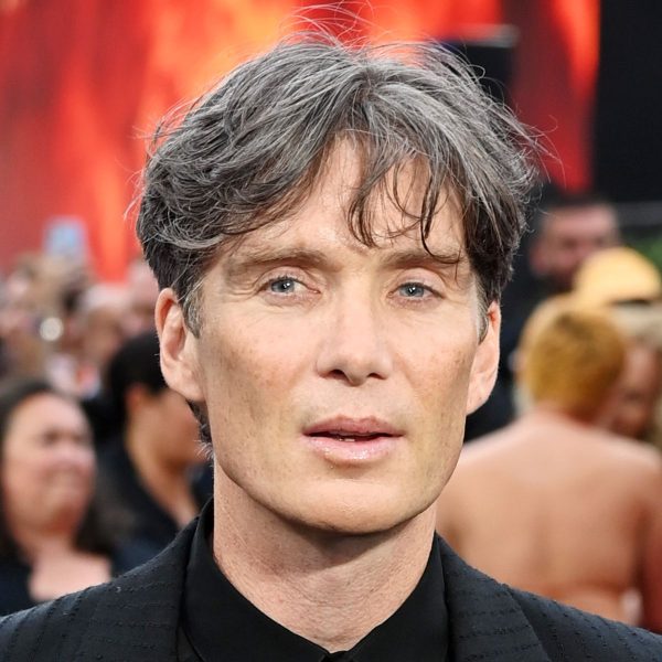 Cillian Murphy: Textured Greying Curtain Hairstyle