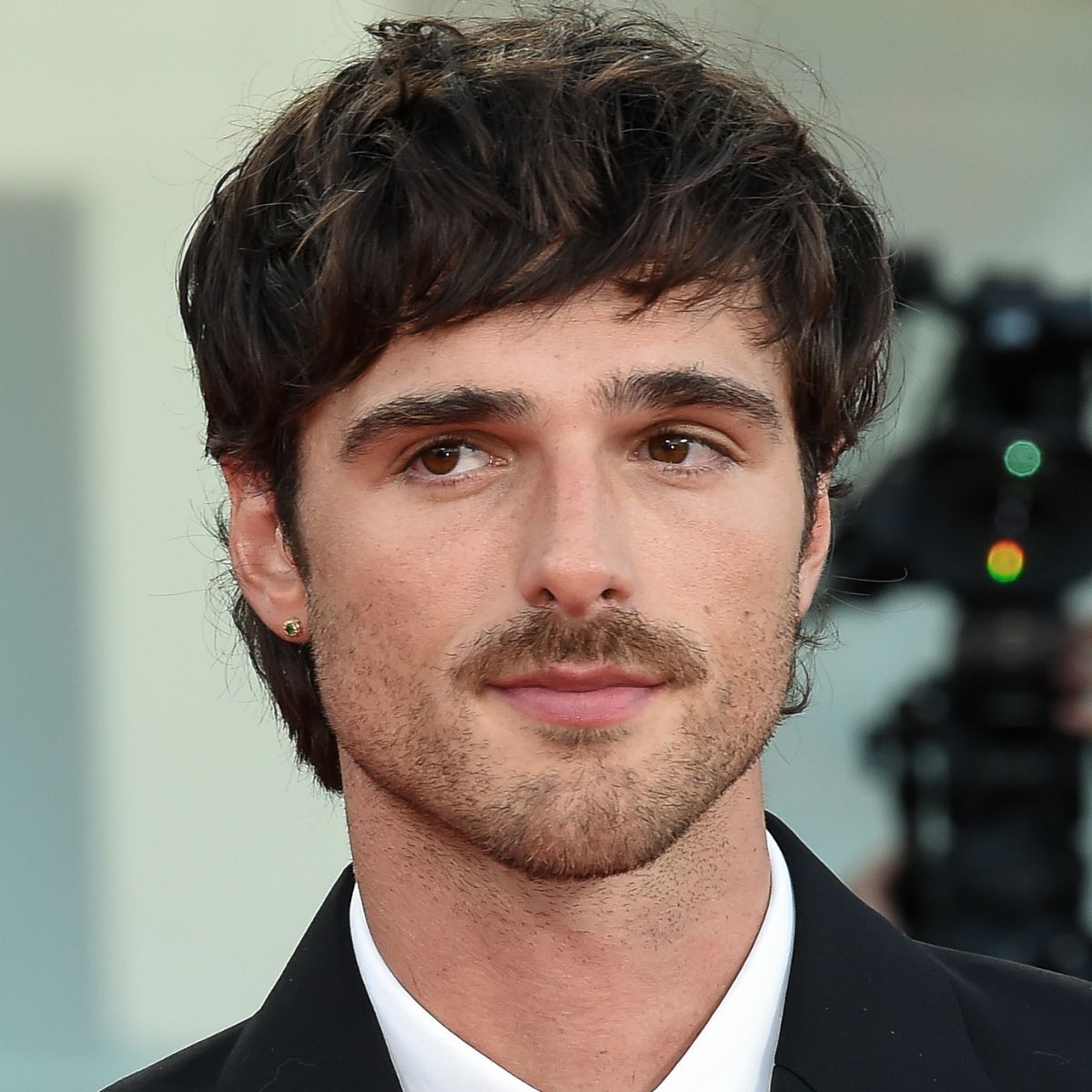 Jacob Elordi: Tousled Textured Hairstyle With Thick Fringe