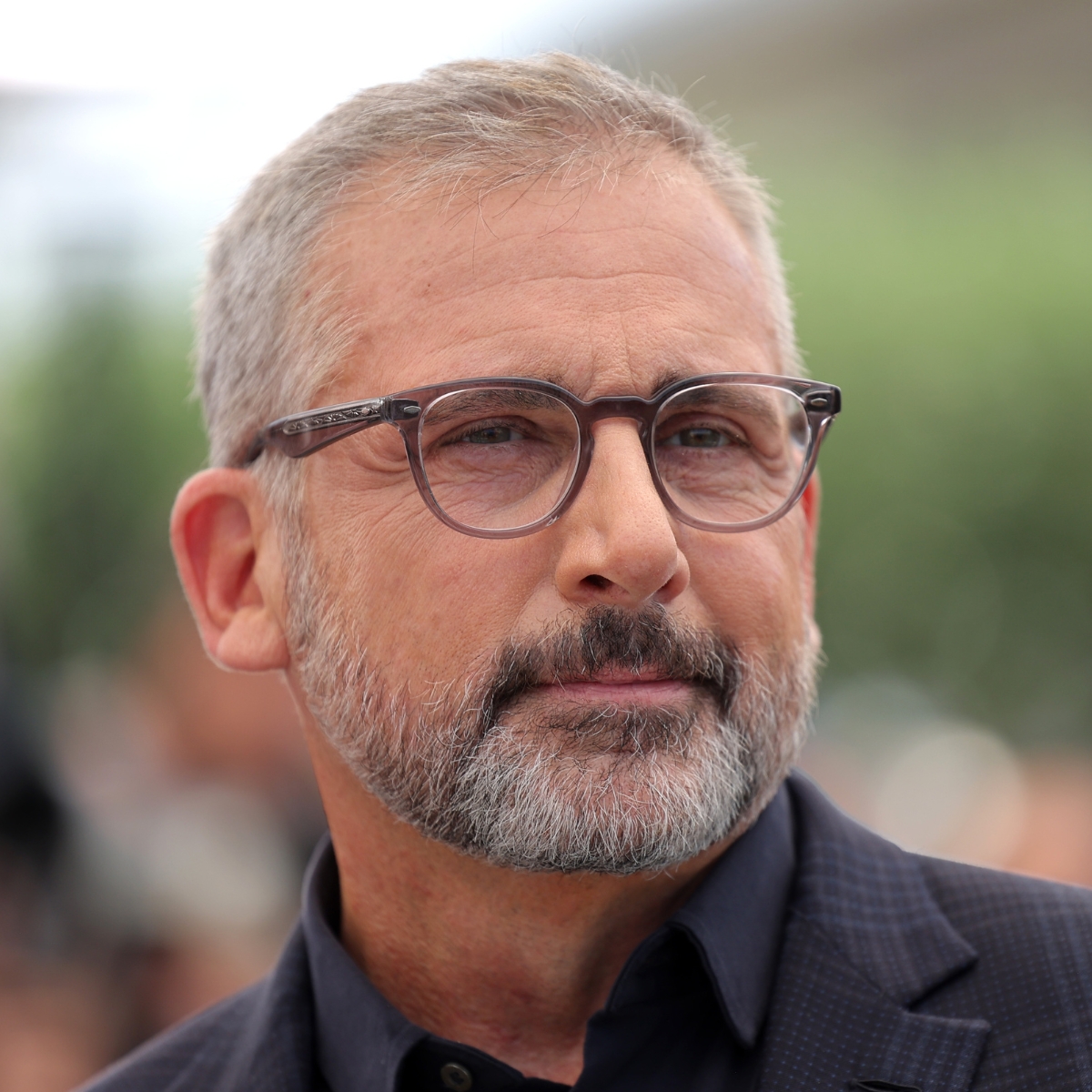 Steve Carell: Grey Side Swept Crew Cut With Beard | Man For Himself